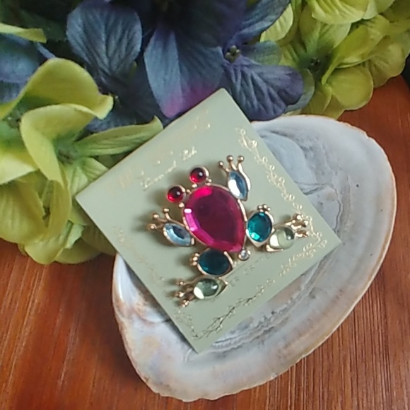 Two Sister Glitter Critter Frog Pin Brooch - Picture 1 of 2